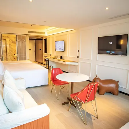 Yoho Treasure Island Hotel