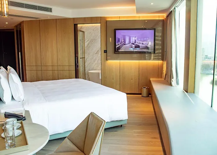Yoho Treasure Island 5* Macau