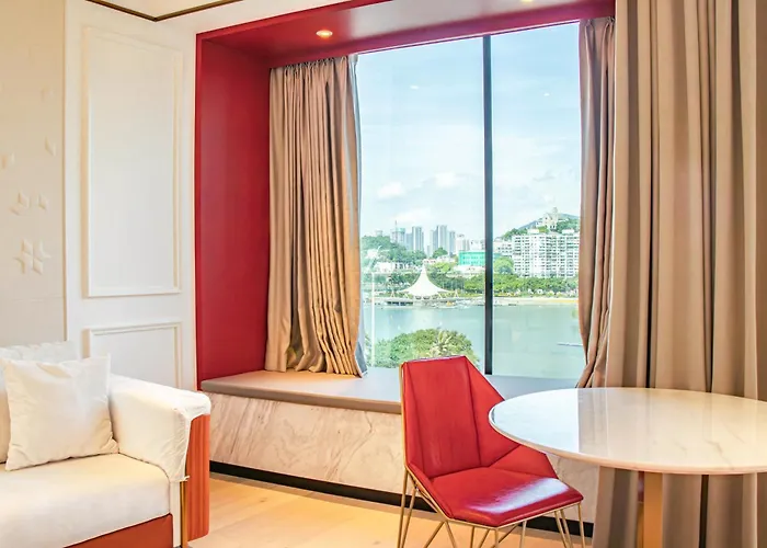 Yoho Treasure Island Hotel 5*